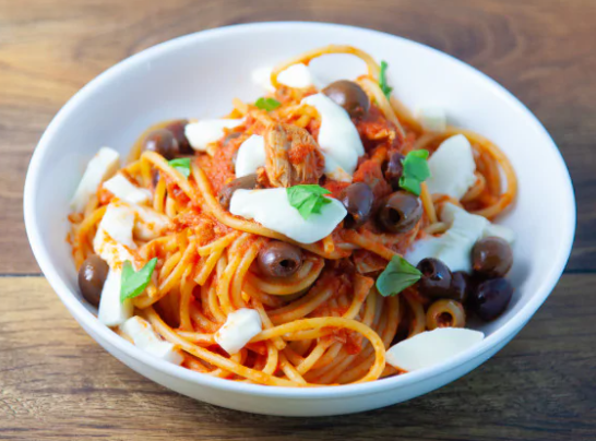 Spaghetti alla caprese